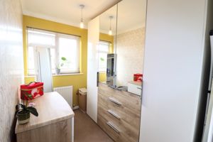 Bedroom- click for photo gallery